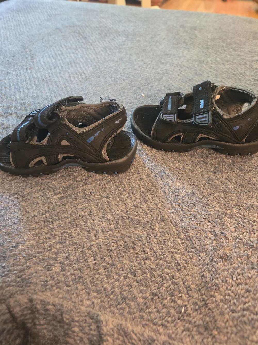 smartfit Black Sandals with Light Blue Stripes